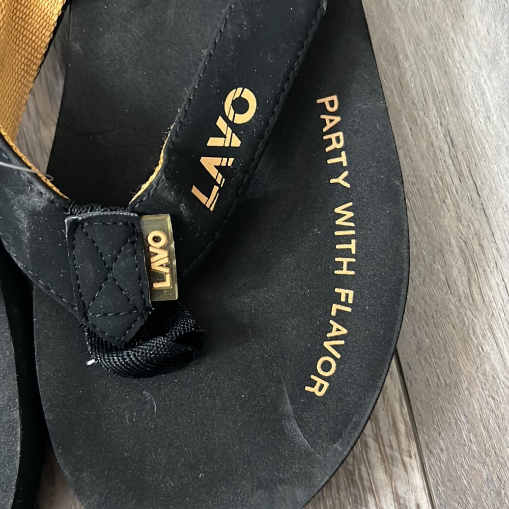 Sandals - Picture 4 of 4